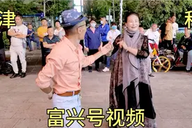 卡西哥，美女黄姐，舞蹈优美伦巴💃📷💃🌹👏熙悦汇