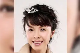 17岁被张国立发掘，现如今比她老公还要火视频封面