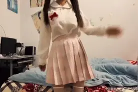 气质大长腿美女视频封面