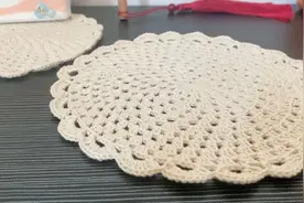 教你钩织简单的圆形蕾丝桌垫隔热垫