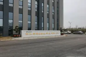 大专毕业也只能进厂打螺丝，那上大学还有什么意义？视频封面