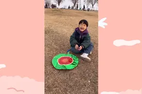 宝贝别哭了视频封面