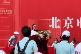 北京电影学院2022级开学典礼新生代表播音与主持专业刘佳宁发言视频封面