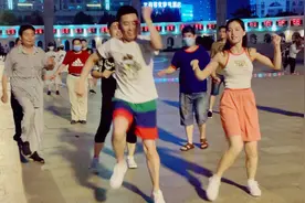 郭富城当年的成名曲《浪漫樱花》今晚闫帅与琳琳完美呈现经典视频封面