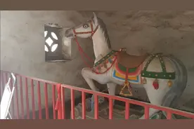 一句也没听懂。据说念的是文昌经，管孩子考学的。视频封面