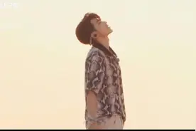 #蔡徐坤 哈密宝贝好好听，沙漠限定舞台好甜，浪漫，日落前拥抱💕视频封面