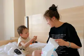 马上要回四川了，走之前带外甥买几身衣服，小妹挑童装还是可以的视频封面