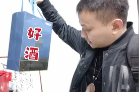 自打跟媳妇分居生活后，每天过得很迷茫，但好在还有美食鼓励着我视频封面