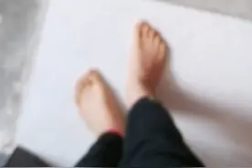 光脚出门真是爽视频封面
