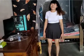 小伙网上买条裙子给打工妹，虽然价格便宜但她非常喜欢视频封面
