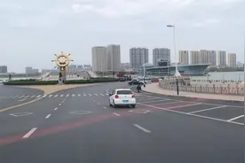 航母现身滨州