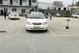 日常练车，需要考驾驶证的朋友联系我，所有车型都可以办理。视频封面
