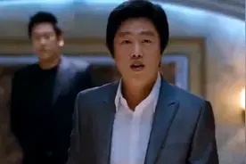 大叔保护的小女孩被黑帮挖去双眼，大叔怒战黑帮视频封面