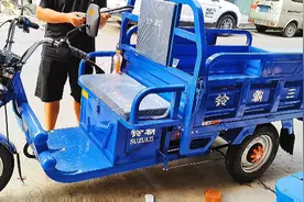 全新电动三轮车，三轮车装雨棚，三轮车上牌。视频封面