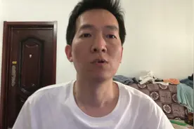 运动鞋小了 就要扔掉 真的太浪费了 不扔掉又占地方视频封面