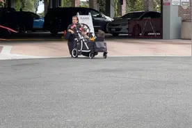 在美国，残疾人有很多特权，更不会受到岐视！视频封面