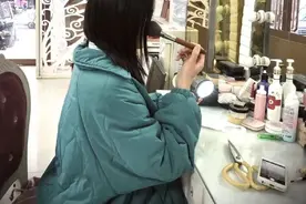 伤感女头像视频封面