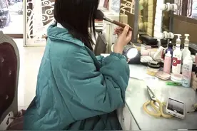 伤感女头像视频封面