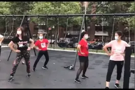 美国纽约街头跳舞的中国大妈视频封面