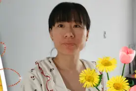 突然找女儿借钱，女儿欣然答应了，真的很暖心，最后竟然教育女儿视频封面