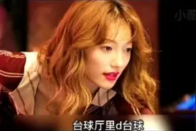 男人一个暖心的举动，竟让美女主动投怀送抱。视频封面