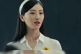 小伙为了叫一声老师，也是太拼了！视频封面