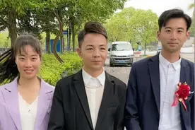 善良的哥哥，带着弟弟妹妹做好事，愿好人一生平安❤️视频封面