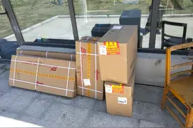 十一不放假，有钱人放假，没钱人😂😂😂😂😂