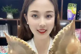 呛醉蟹，膏肥鲜美，小姐姐真会吃！