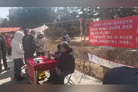 天气变暖和了沈阳南湖公园婚恋角的人多起来了找对象你来这里找吗视频封面