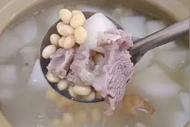 广东靓汤：黄豆萝卜牛腩汤，营养丰富，健胃补脾，一家大小都爱喝