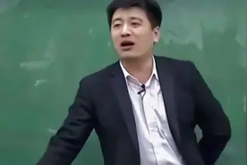张雪峰谈美术类考生报考的两个方向：美术大类和设计大类视频封面