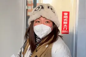 孙妍又去医院检查了，医生说有可能是“狗毛”过敏，太愁人了视频封面