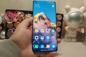 小米11Pro实拍，MIUI最新版系统，截图后有一个明显变化！视频封面