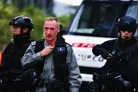 英籍警司庄定贤入籍中国，将为中国奋斗一生，他有颗中国心视频封面