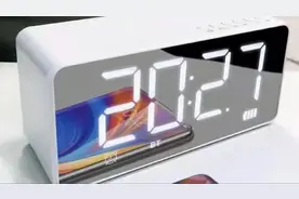 教你在手机上设置一个全屏时钟，手机熄屏就会出现，太漂亮了吧视频封面