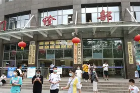 实拍贵州最好的医院，贵州省人民医院，前来看门诊的人络绎不绝视频封面