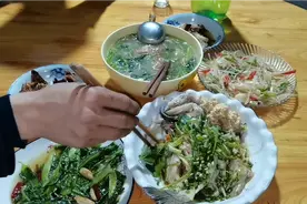 囊肿术后，医生说吃清淡一点，今天的菜儿子帮忙做的，给儿子点赞