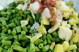 爱吃酸豆角别再买了，教你简单家常做法，酸辣开胃，比买的还好吃