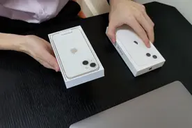 iPhone13开箱上手体验，白色质感太棒了，这些细节改变很满意！视频封面