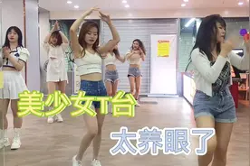 江苏南京大学城6位美女表演T台秀，动作妖娆妩媚，真的太养眼了视频封面