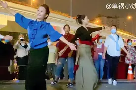 颜值高、舞姿俏！这样的街舞大招人喜欢！——成都街头的藏族锅庄视频封面
