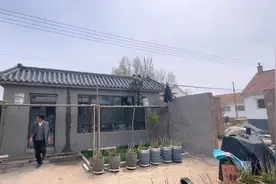 小伙在农村老家盖了一座中式复古小院，你喜欢吗？视频封面