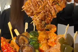 今日美食：女生最爱串串视频封面