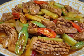 厨师长教你炒腰花的正确做法，步骤详细，嫩滑入味下酒又下饭视频封面