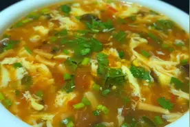 河南版蕃茄鸡蛋汤的正确做法，鲜香可口，酸辣开胃，好喝！视频封面