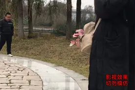 就算再穷，不属于我们的东西也不能要视频封面