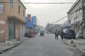 江苏省镇江句容市宝华镇和平老街的街景！视频封面