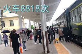 山西太原乘坐公益性慢火车，前往山西北部城市，这边看视频封面