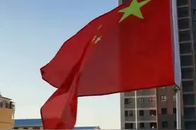 国旗飘飘，祖国你好图片